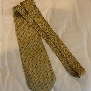Classic Gold Checkered Tie